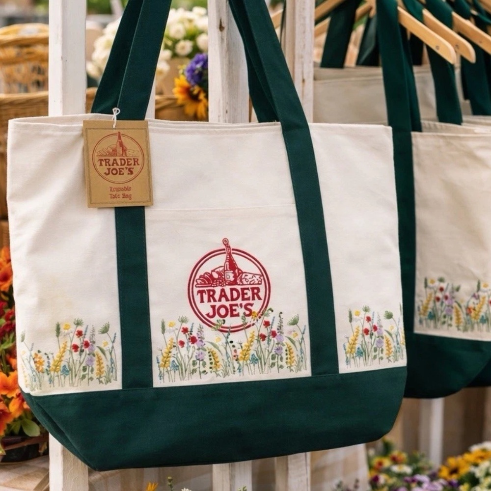 Trader Joe's Canvas Tote Bag in Dark Navy Blue Collectible item Large 15x14x7 - Picture 11 of 13